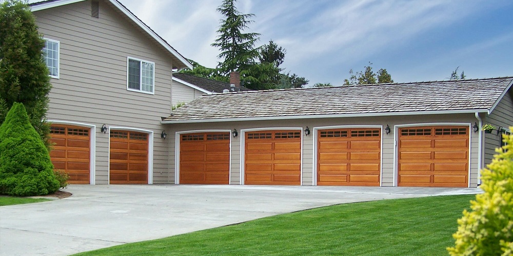 How to Choose the Right Garage Door for Your Home