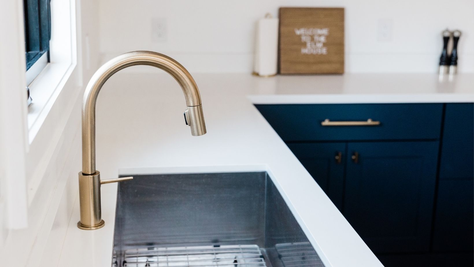 The Ultimate Guide to Buying a Good Kitchen Faucet with Sprayer